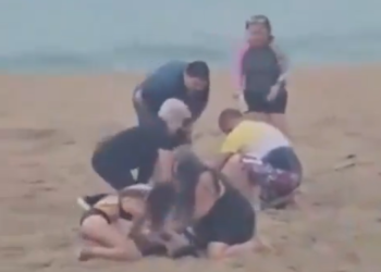 Tres niños son hospitalizados tras ser impactados por un rayo