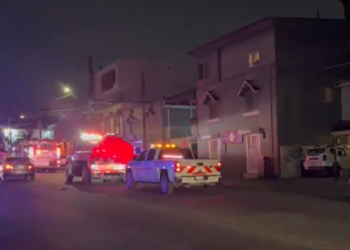 Lanzan bomba molotov contra ‘smoke shop’ en Tijuana