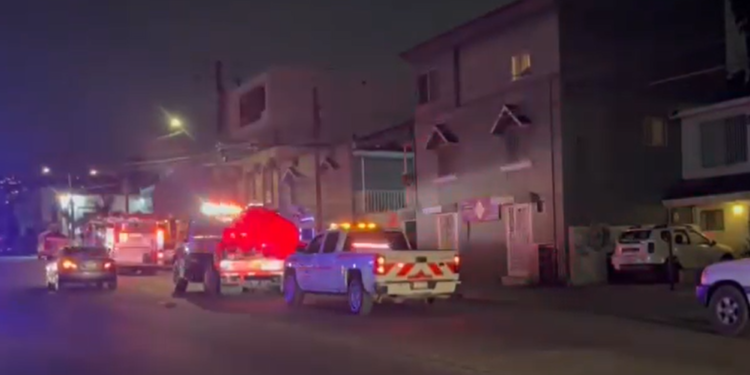 Lanzan bomba molotov contra ‘smoke shop’ en Tijuana