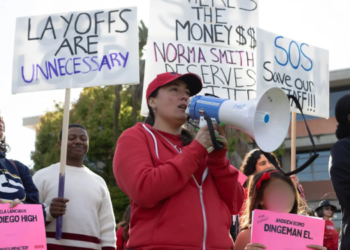 Distrito Escolar Unificado de San Diego anula avisos de despido a docentes
