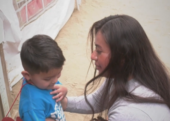 Familias uniparentales: La mamá es la fuerza y la valentía en el proceso migratorio