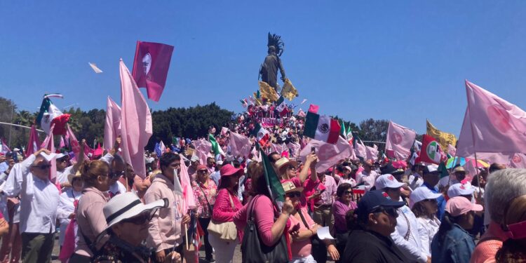 Marea Rosa tomó la Zona Río en Tijuana
