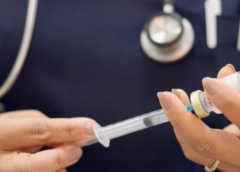 Invitan a niños a jornada de vacunación edición Star Wars