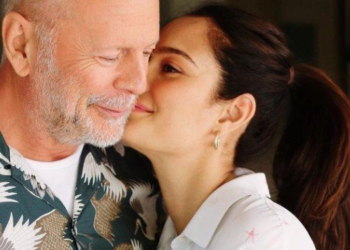 Emma Heming, la esposa de Bruce Willis comparte cómo se enfrenta a su batalla contra la demencia del actor.