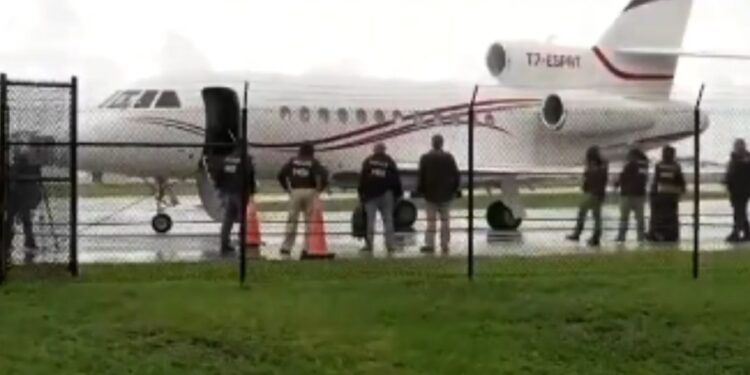 Estados Unidos decomisó un avión vinculado a Nicolás Maduro en Florida