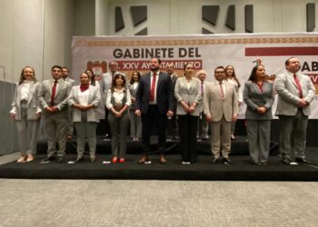 Burgueño da a conocer su gabinete