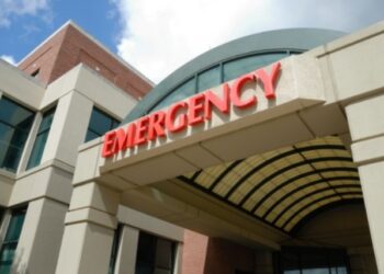 Hospitales de Texas y Florida comenzarán a preguntar por el estatus migratorio de los pacientes