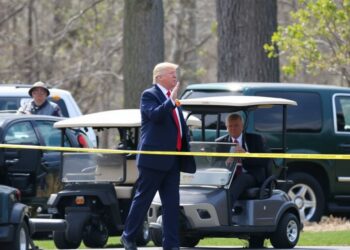 Reportan disparos cerca de Donald Trump