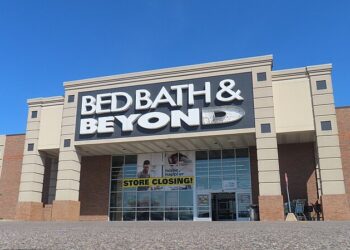Closing_Bed_Bath_&_Beyond_-_Taylor,_MI