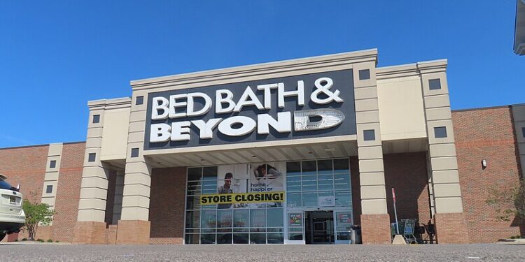 Closing_Bed_Bath_&_Beyond_-_Taylor,_MI