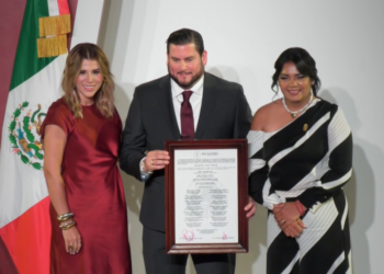 Toma posesión Ismael Burgueño como alcalde de Tijuana