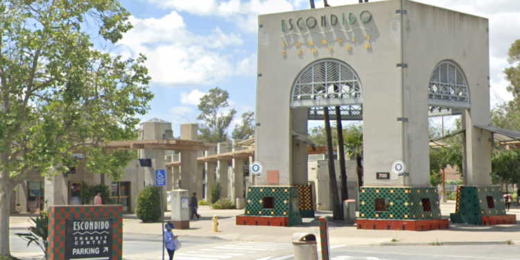 Una persona en estado crítico en tiroteo con la policía de Escondido