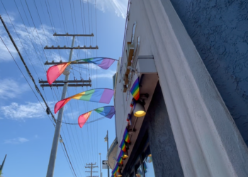 El condado ofrece recompensa de $2 mil dólares por información sobre crímenes de odio