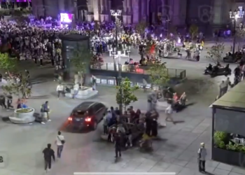 Atropellamiento masivo deja decenas de heridos frente a la Catedral de Guadalajara