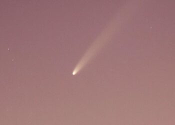 El “cometa del siglo” iluminará el cielo este sábado