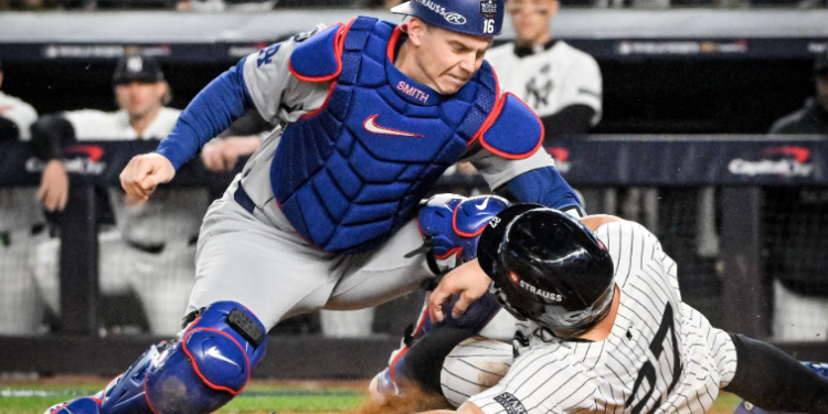 Dodgers vencen a Yankees 4-2 y están a un juego del campeonato de la Serie Mundial
