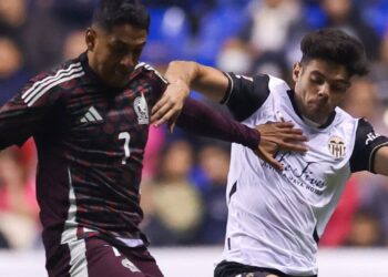 México decepciona con empate ante Valencia en amistoso en Puebla