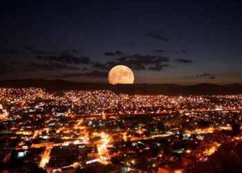 Superluna iluminará el cielo esta noche