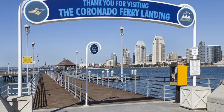 Analizan prohibición de bicicletas eléctricas en las banquetas de Coronado