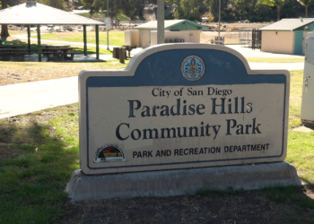 Apuñalan en el pecho a joven de 17 años durante un altercado en un parque de Paradise Hills