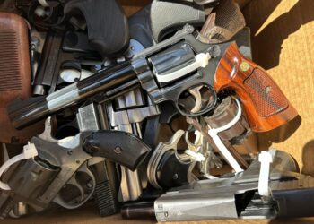 112 armas de fuego retiradas de las calles en evento de seguridad en Chula Vista