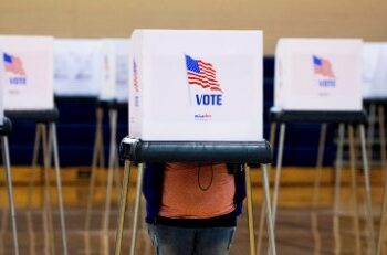 Resultados de la elección podrían retrasarse ante contienda reñida