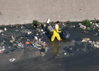 basura en rio tijuana