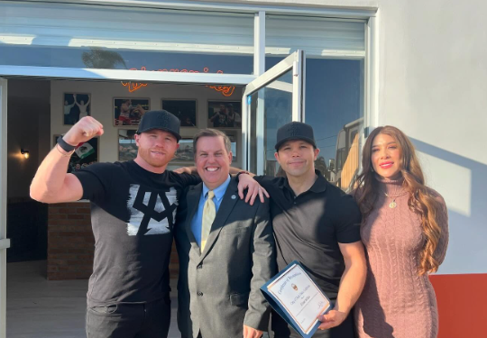 Canelo alvarez y john mccan