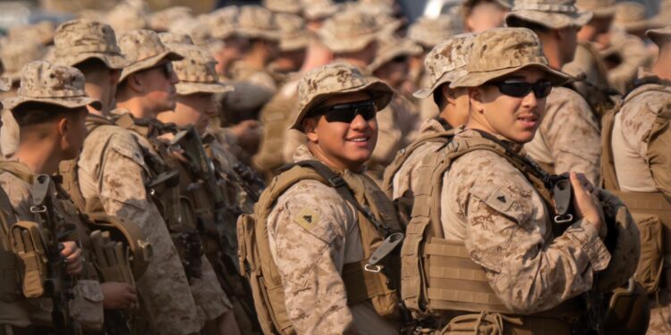 Llegan tropas a Imperial Beach para militarizar la frontera