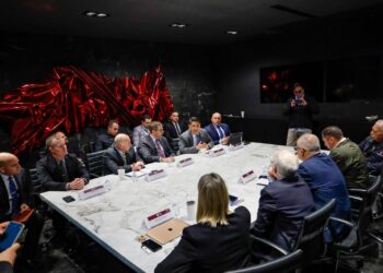 Reforzarán atención a migrantes retornados en coordinación binacional