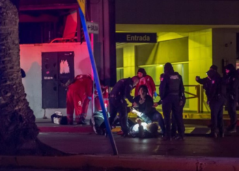 Asesinan a balazos a una persona tras una discusión a las afueras de un  bar en Tijuana