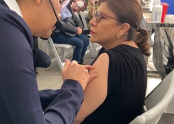 México y EUA inician jornada binacional de vacunación invernal en la garita de Otay