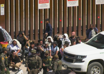 Migrantes indocumentados en San Diego enfrentan desafíos y buscan opciones para protegerse