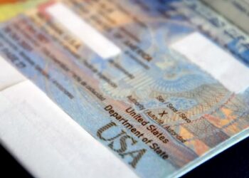 Estados Unidos suspende emisión de pasaportes con marcador de género “X”