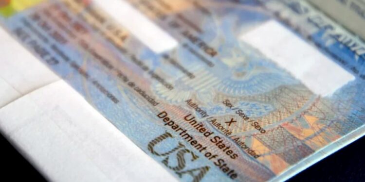 Estados Unidos suspende emisión de pasaportes con marcador de género “X”