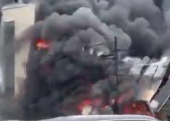 Incendio arrasa con Air Jump Trampoline Park y casino en Culiacán