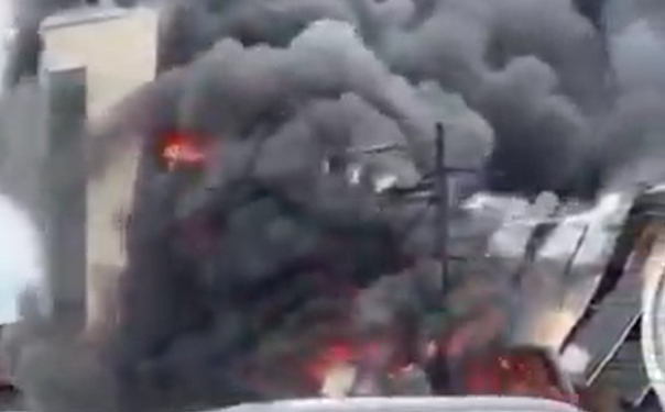 Incendio arrasa con Air Jump Trampoline Park y casino en Culiacán