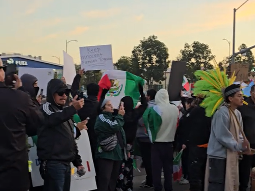 Residentes de Escondido se manifestaron en protesta contra las deportaciones