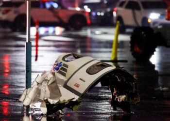 Reportan siete muertos y 19 heridos tras accidente aéreo en Filadelfia