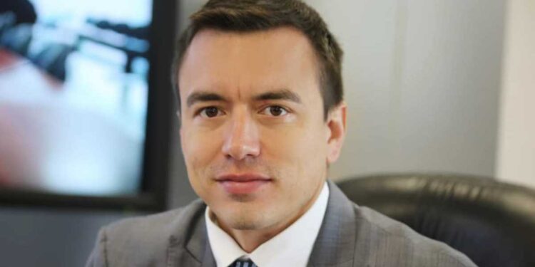 Ecuador aplicará aranceles del 27% a exportaciones mexicanas