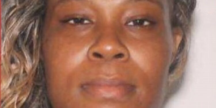 Madre mató a su hijo a golpes por no hacer la tarea en Seattle