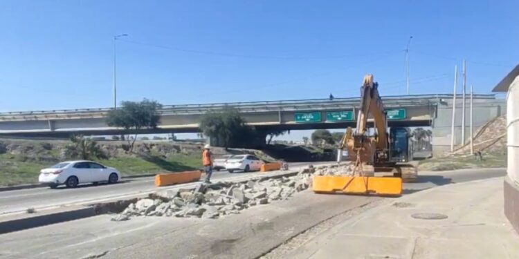 Reparación de socavones en Vías Rápidas de Tijuana tomará hasta cuatro semanas
