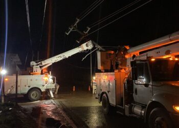 CFE restablece suministro eléctrico en Baja California tras Frente Frío