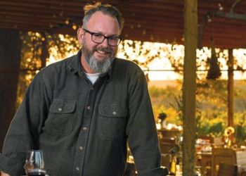 Drew Deckman abrirá restaurante de mariscos en Petco Park para la próxima temporada de los Padres