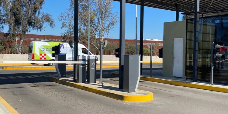 Avanza iniciativa para garantizar 40 minutos gratuitos en estacionamientos privados de BC