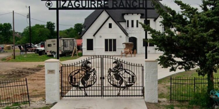 Hallan rancho en Texas con el mismo nombre y logo que el campo de entrenamiento en Teuchitlán