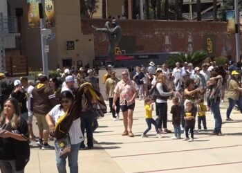 Padres y Marineros disputarán la Vedder Cup del 16 al 18 de mayo en Petco Park