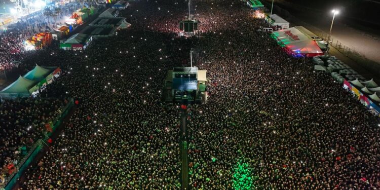 El Recodo rompe récord de asistencia en el Carnaval de Ensenada con 67 mil personas