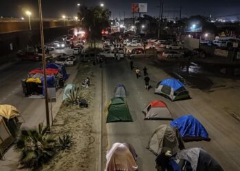 Manifestación afecta vialidades en el Aeropuerto de Tijuana