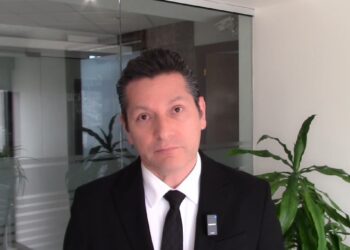 Editorial: Mexicanos viven una fantasía con la clase política.